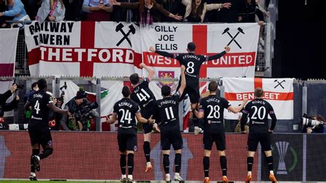 West Ham United 2-1 AZ Alkmaar: Hosts fight back to secure slender first-leg lead - BBC Sport Europa League THU 11 May 2023 Europa Conference League - Semi-final - 1st Leg West Ham...